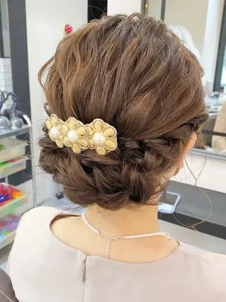 ミディアム ヘアアレンジ 艶ピンク*ヘアセット 🌙shioriのヘアスタイル