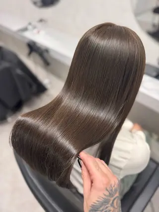 ロング 艶髪、美髪 カラー🕊️SOMAのヘアスタイル