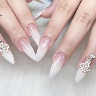ネイル ネイリストYuri シェルウェリナ船橋のネイルデザイン