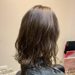 ミディアム カラー 大久保 隆蔵のヘアスタイル