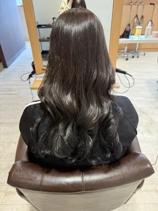 ロング 森浦 莉乃のヘアスタイル