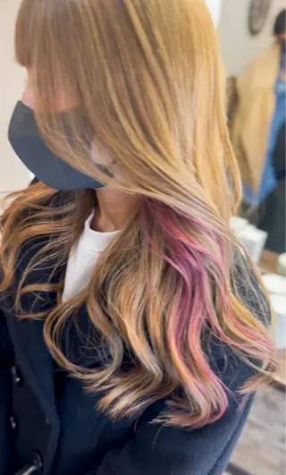 セミロング 飯星慧斗 /ブリーチ、縮毛矯正のヘアスタイル