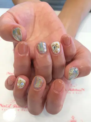 ネイル ネイルリボン 受付スタッフのネイルデザイン