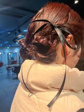 ミディアム ヘアアレンジ ハイトーンカラー🩵 耳ツボジュエリー👂のその他イメージ