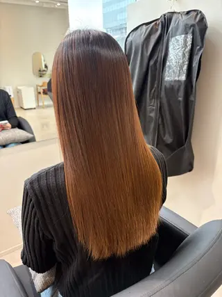 ロング Emuest心斎橋 SAKIのヘアスタイル