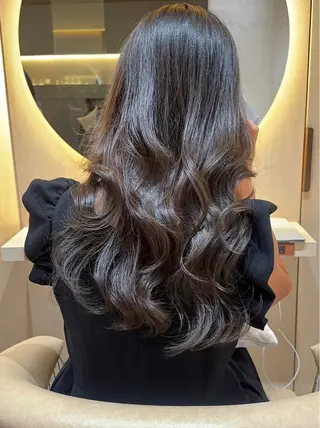 セミロング カラー 縮毛矯正✨🫧 レイヤー川村利幸のヘアスタイル