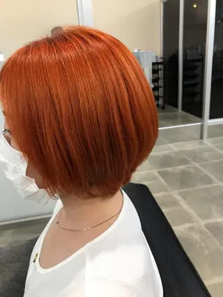 ショート カラー tomo MiND HAiRのヘアスタイル