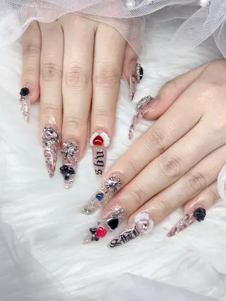 ネイル Yudia tamakiのネイルデザイン