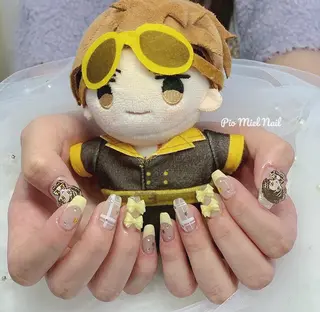 ミディアム Pio Mielのネイルデザイン