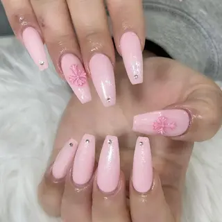 ネイル ❤️💛REBEST 京橋　nailのネイルデザイン