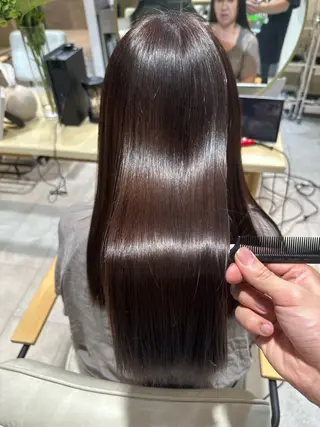 セミロング 美髪特化✨ 伊織✨縮毛矯正✨のヘアスタイル