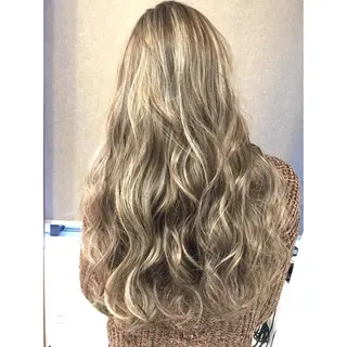 ロング カラー 井上 一平のヘアスタイル