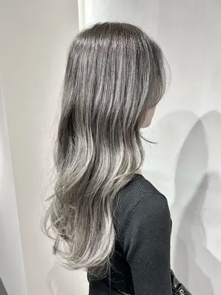 ロング カラー STELLA 小林優真のヘアスタイル