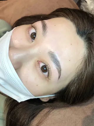 マツエク・マツパ momoe💞 銀座アイリストの眉毛・アイブロウイメージ