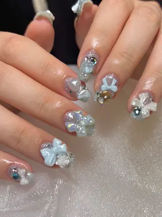 ミディアム mer natsumiのネイルデザイン