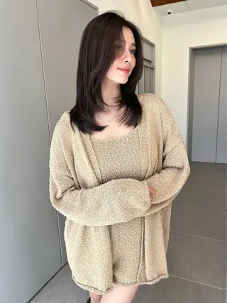 セミロング 顔まわりカット/透け カラー/Memi🎀のヘアスタイル