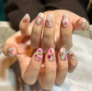 ショート 2DY NAIL SALONのネイルデザイン