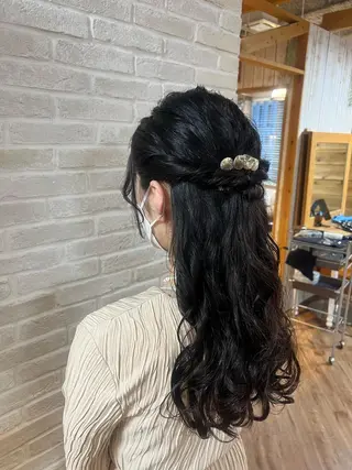 ロング ヘアアレンジ Topstylist YUKIのヘアスタイル