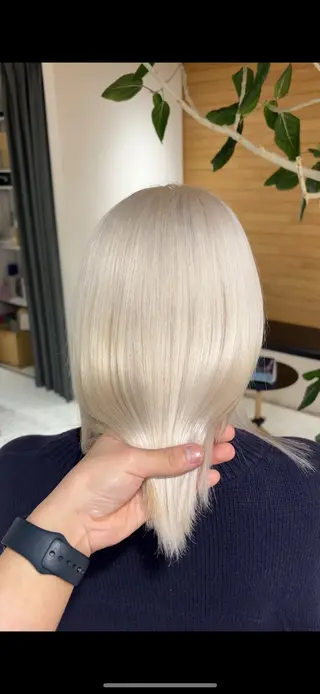 ミディアム FLEEK 安立徹のヘアスタイル