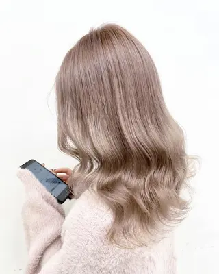 セミロング ブリーチ✖️ 縮毛LANDのヘアスタイル