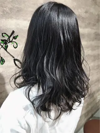 セミロング カラー Blanco 村松 美里のヘアスタイル