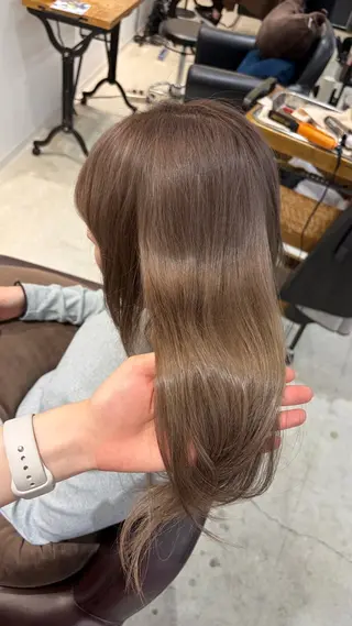 ロング カラー ここね/透明感 カラー/ナチュラルのヘアスタイル