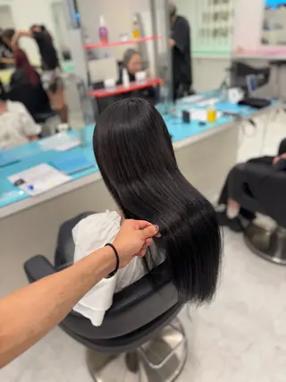 ロング カラー BREEZE原宿所属・頭身浴ヘッドスパ🌿 艶カラー/ヒロトのエステ・リラクイメージ