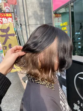 ショート カラー ヘアアレンジ 🩶【推しハイトーン 】yuzu🩶のヘアスタイル