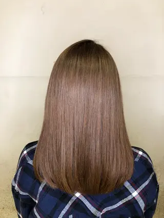 ミディアム カラー 吉村 絢乃のヘアスタイル