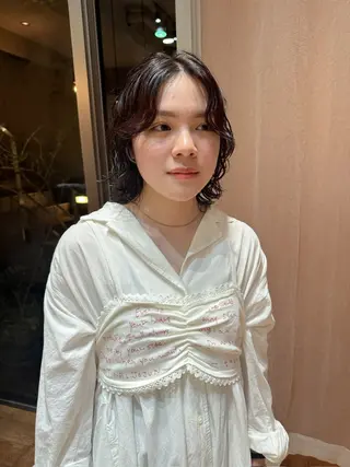 ミディアム パーマ 大橋 芽衣のヘアスタイル