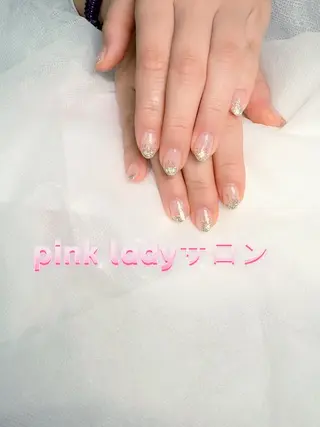 ネイル pink ladyサロン所属・べ にのネイルデザイン