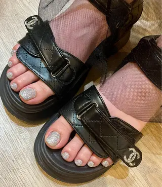 ネイル フォルチェ博多店 細田のネイルデザイン