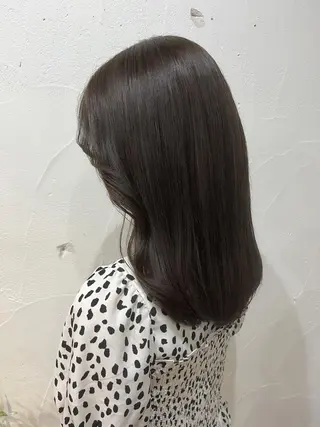 セミロング 小顔ショート/透明感 カラー/チサトのヘアスタイル