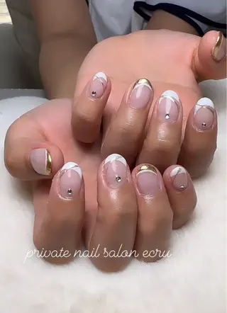 ネイル ecru エクリュのネイルデザイン