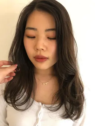 カラー ブリーチカラー🎀 韓国風/寺門美優のヘアスタイル