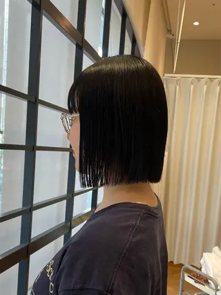 ショート カラー サエ/ レイヤー/パーマのヘアスタイル