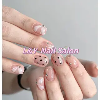 ネイル L&Y Nail🎀 思雪のネイルデザイン