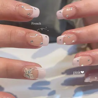 セミロング Aki ୨୧のネイルデザイン