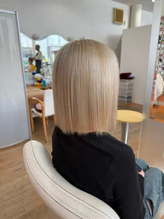 カラー 山本 瑠華のヘアスタイル
