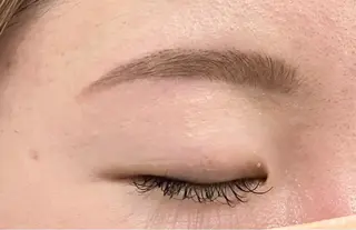 アイブロウ Eye ELSA lash 鈴木のマツエク・マツパデザイン