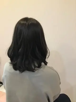 ミディアム やまぐち まりんのヘアスタイル
