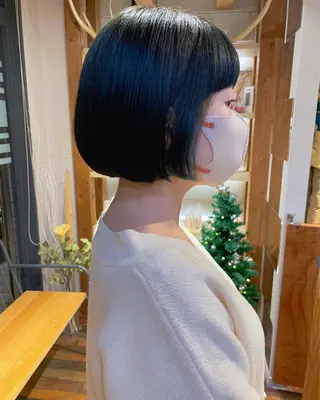 ショート カラー あずまぐち めぐみのヘアスタイル