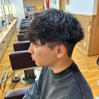 パーマ メンズ 松本 陸丸みショートのヘアスタイル