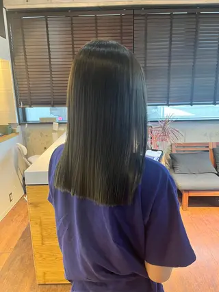 セミロング N° Elune MIYUUのヘアスタイル