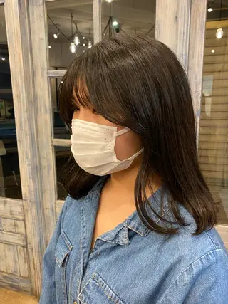 ミディアム 井上 日菜乃のヘアスタイル