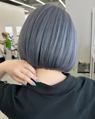 ショート カラー 齋藤 梨乃のヘアスタイル