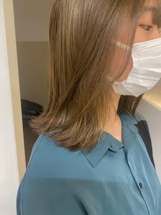 ミディアム カラー 加藤 真由のヘアスタイル