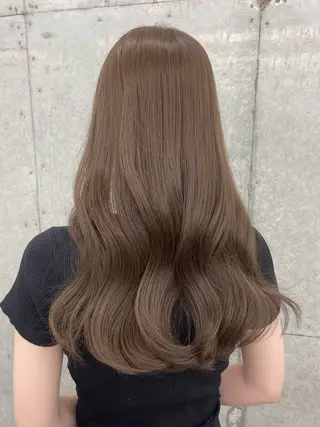 ロング カラー レイヤーカット 透明感カラー表参道のヘアスタイル