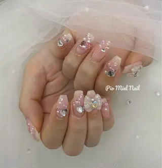 ミディアム Pio Mielのネイルデザイン