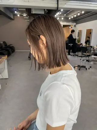 ミディアム 倉辻 香奈子のヘアスタイル